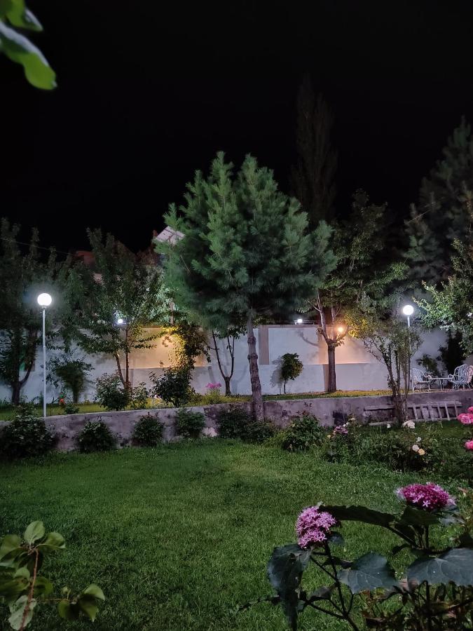 Taaj Residence סקרדו מראה חיצוני תמונה